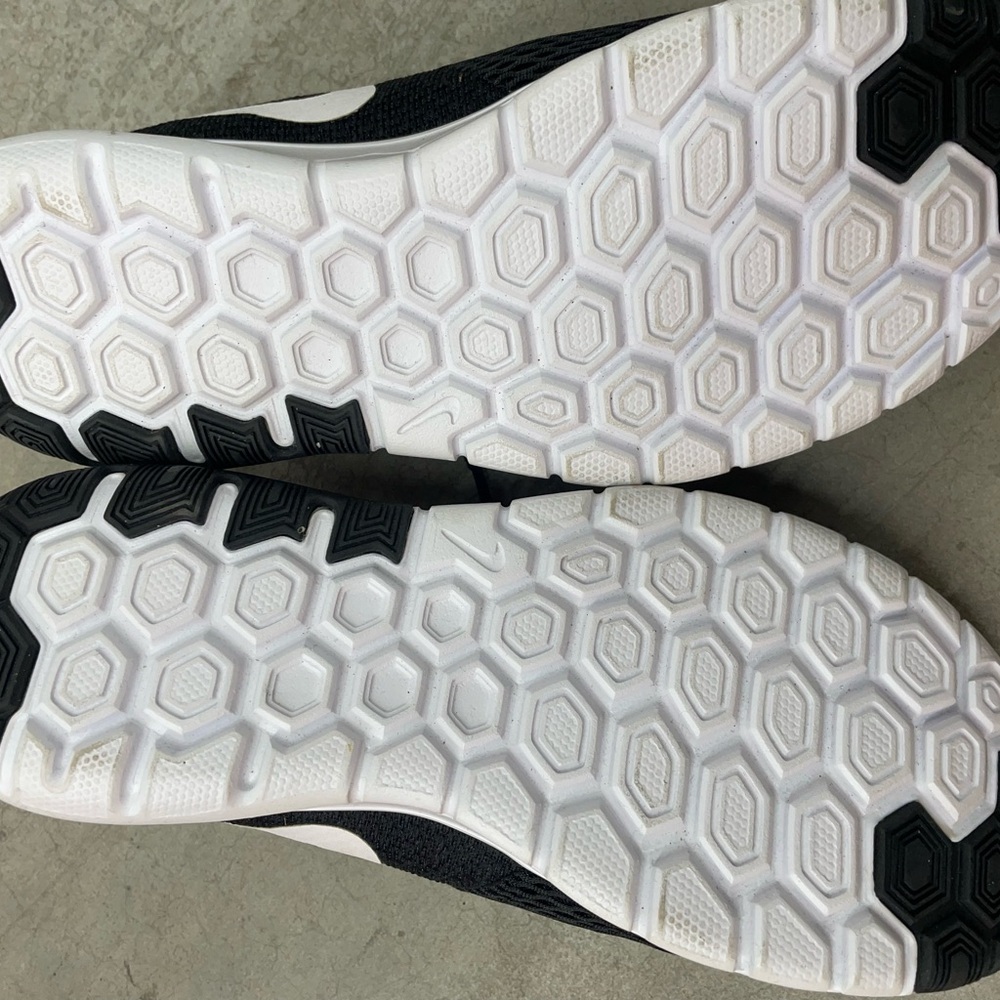Nike Women's Black Flex Experience RN 6 Size 6.5 - Picture 6 of 8